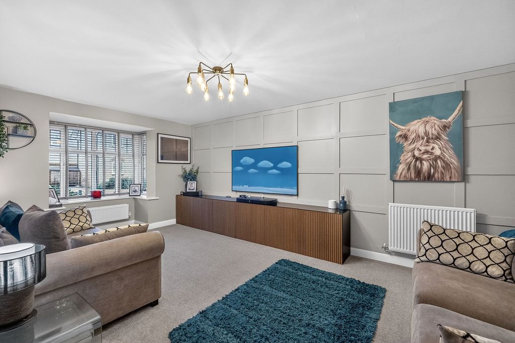 Property photo 3 of 38