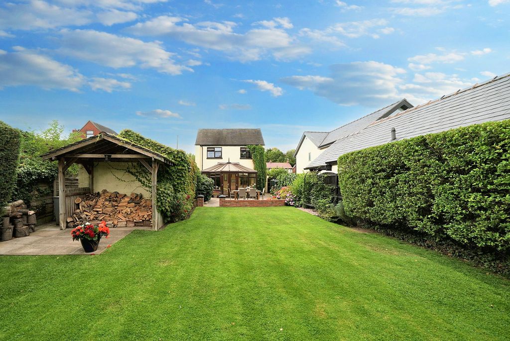 Property photo 2 of 49