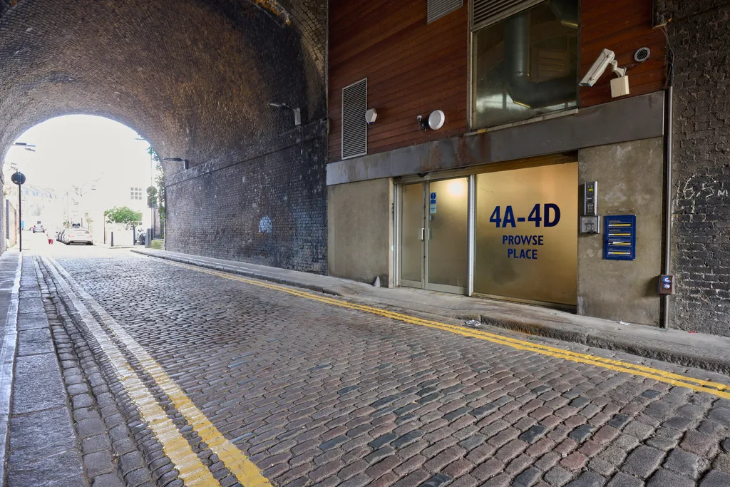 Property photo 1 of 10 Flexible Property Space