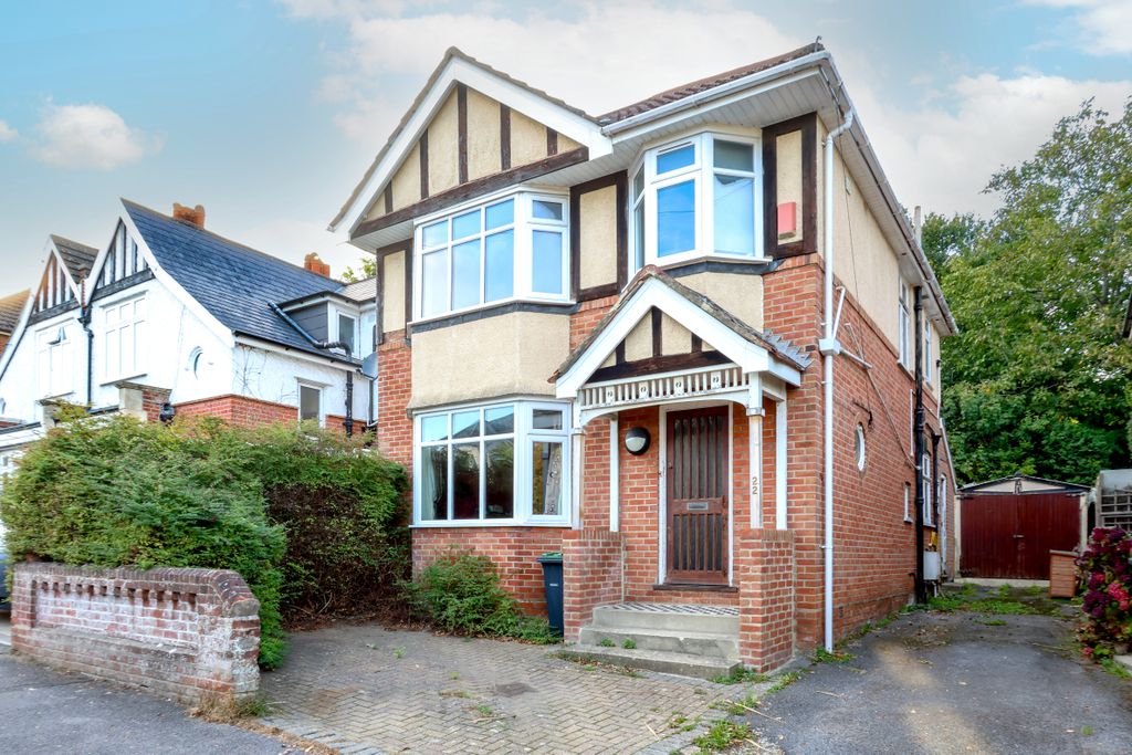 Property photo 1 of 11 03