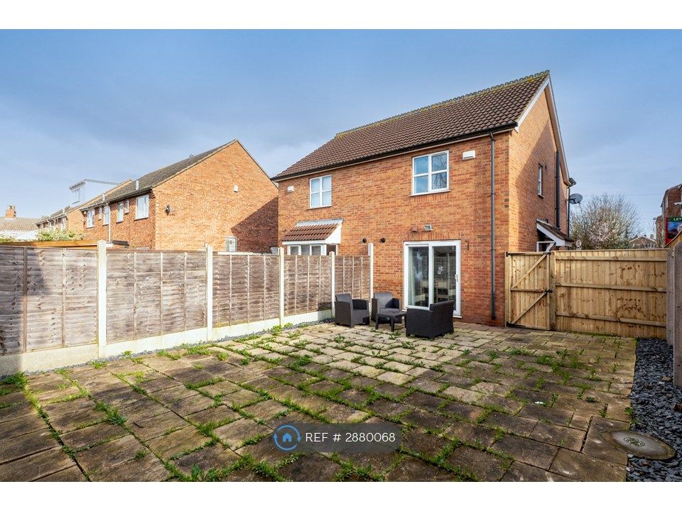 Property photo 2 of 22