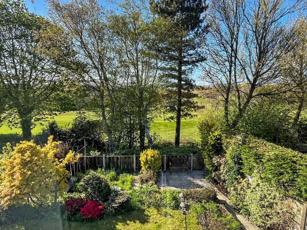 Property photo 1 of 37