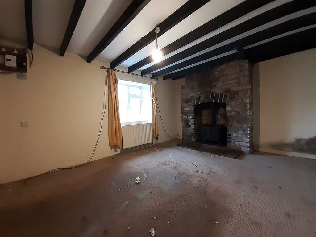 Property photo 3 of 23