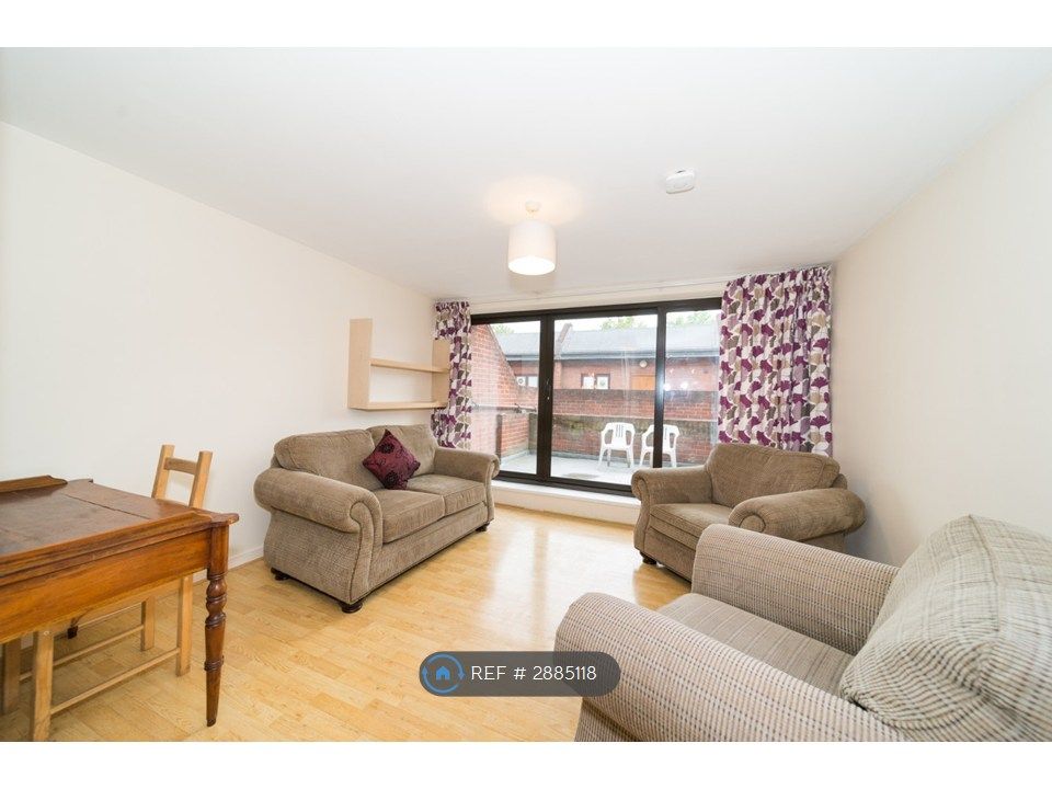 Property photo 3 of 11 Living Room (Towards Terrace)