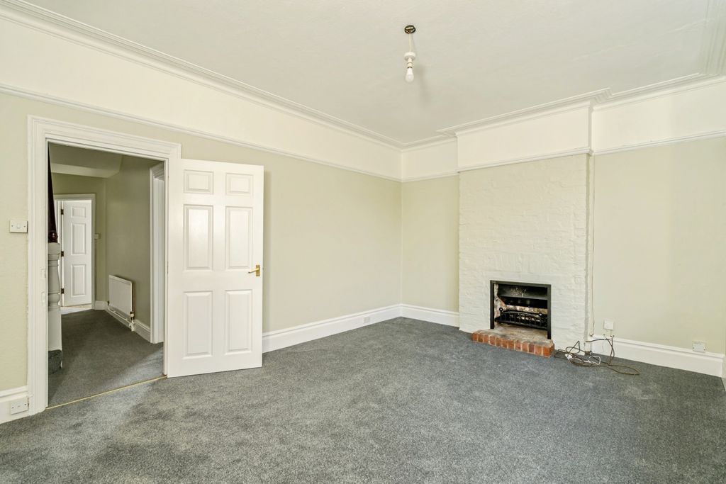 Property photo 2 of 15 Photo