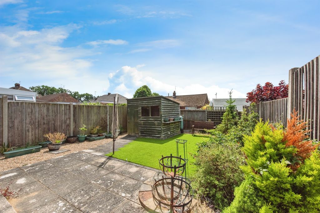 Property photo 2 of 17