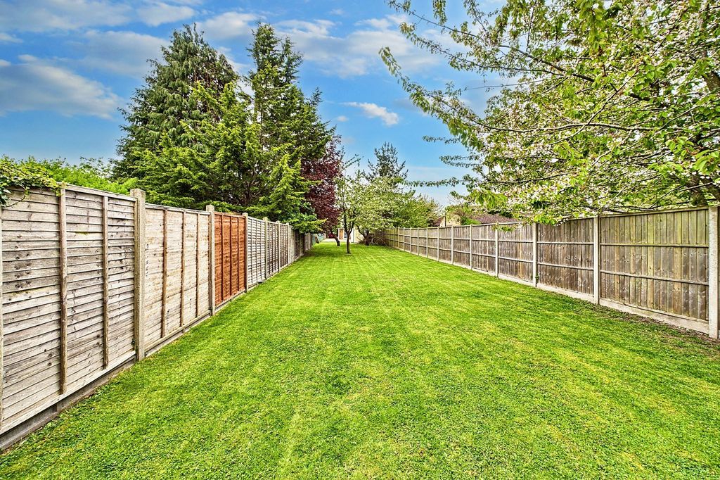 Property photo 2 of 18