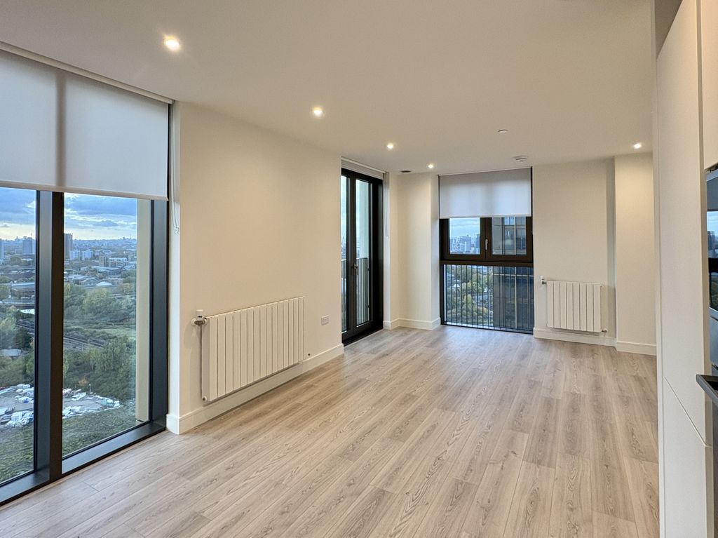 Property photo 1 of 25