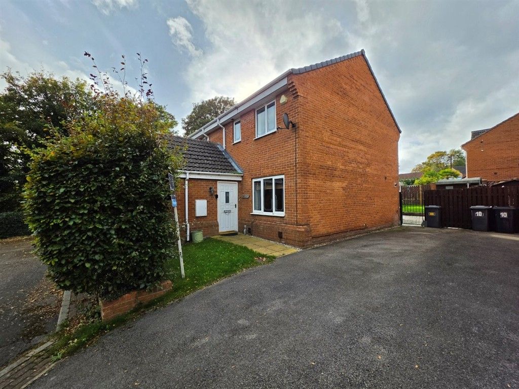 Property photo 1 of 8