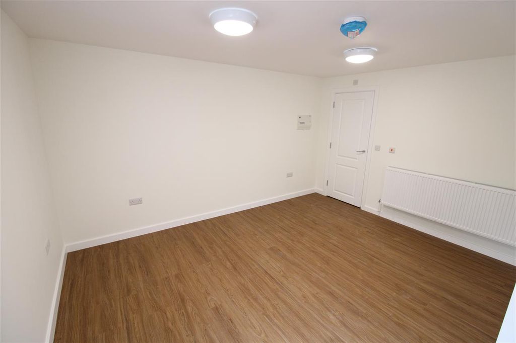 Property photo 3 of 8 Additional Photo