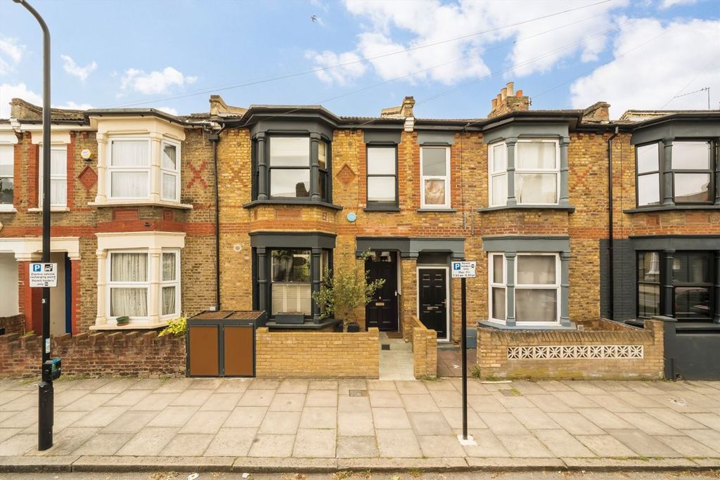 Property photo 1 of 10