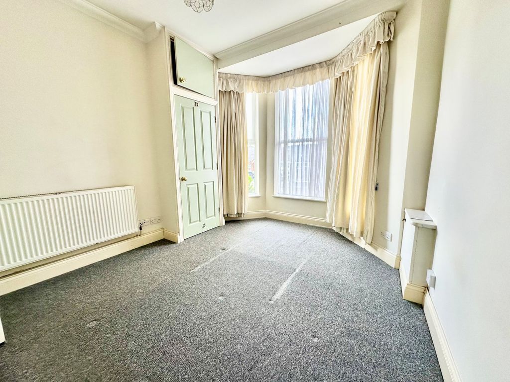 Property photo 2 of 6 Picture No. 07