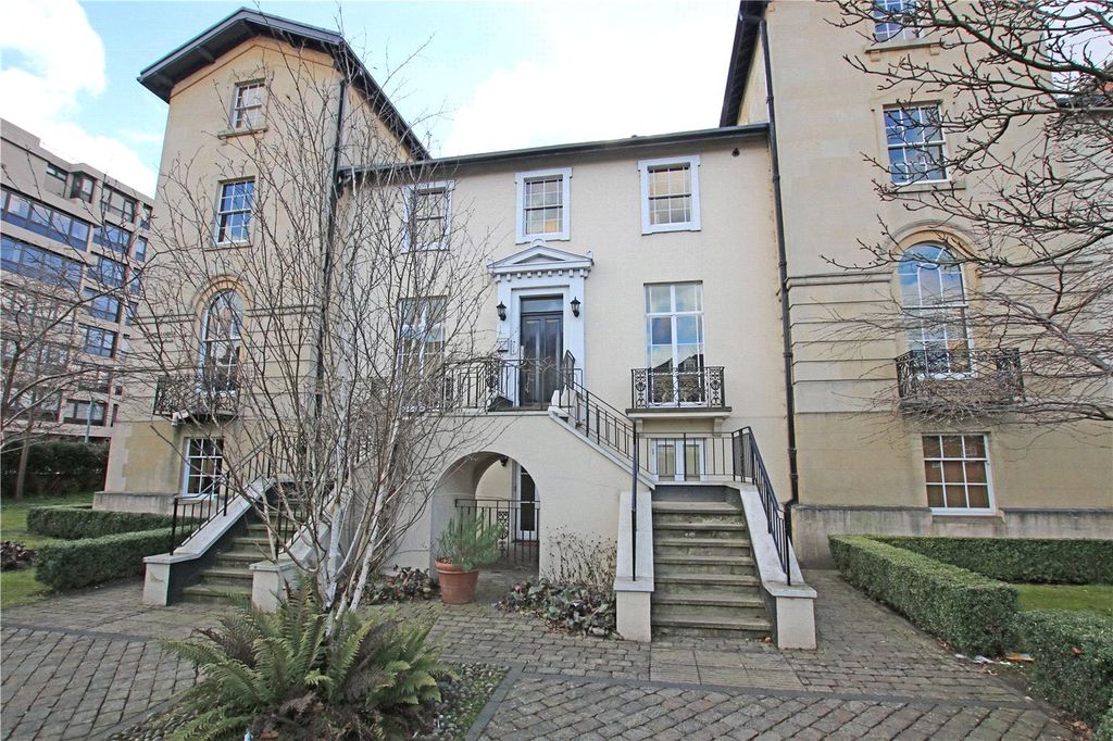 Property photo 2 of 12 Picture No. 03