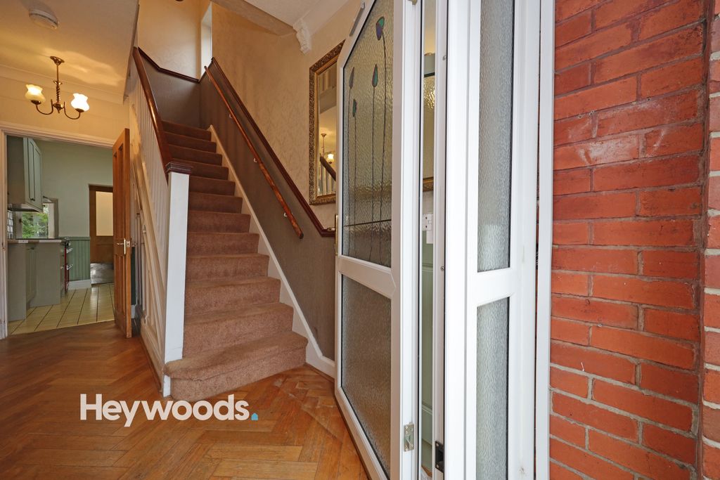 Property photo 3 of 35 0F1A5899