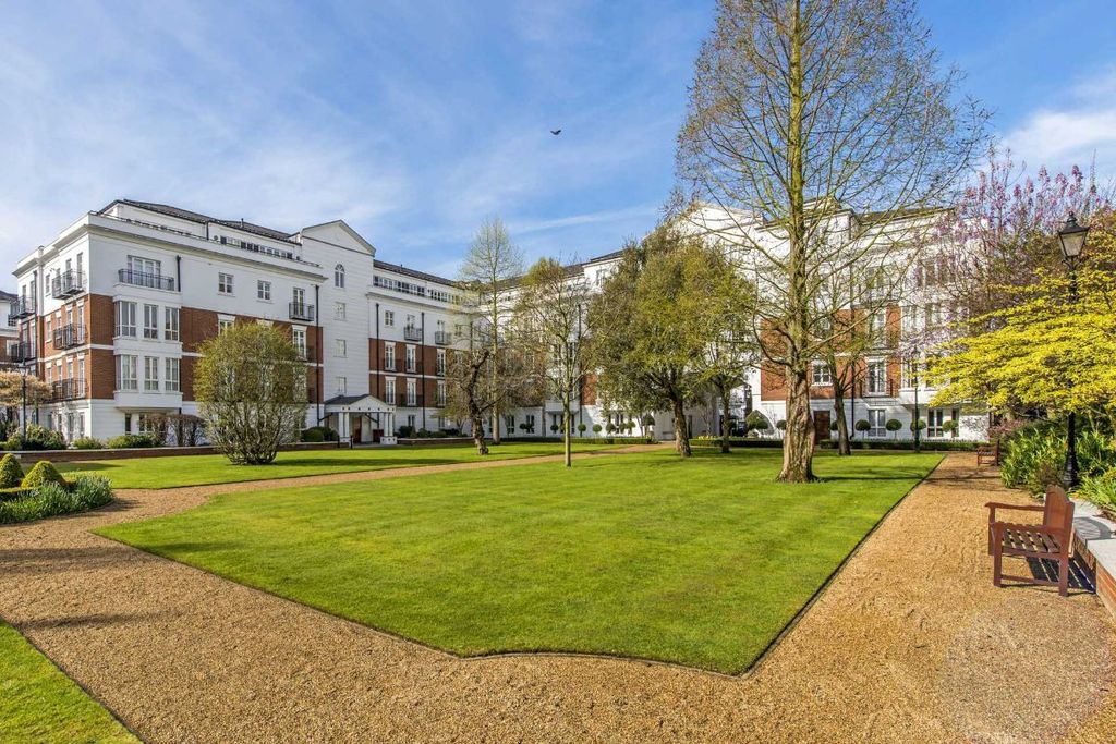 Property photo 3 of 4