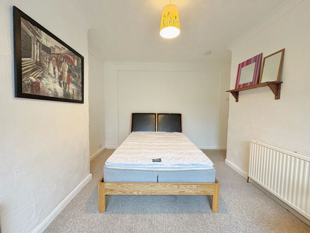 Property photo 2 of 13 Photo-2025-12-17-12-16-53