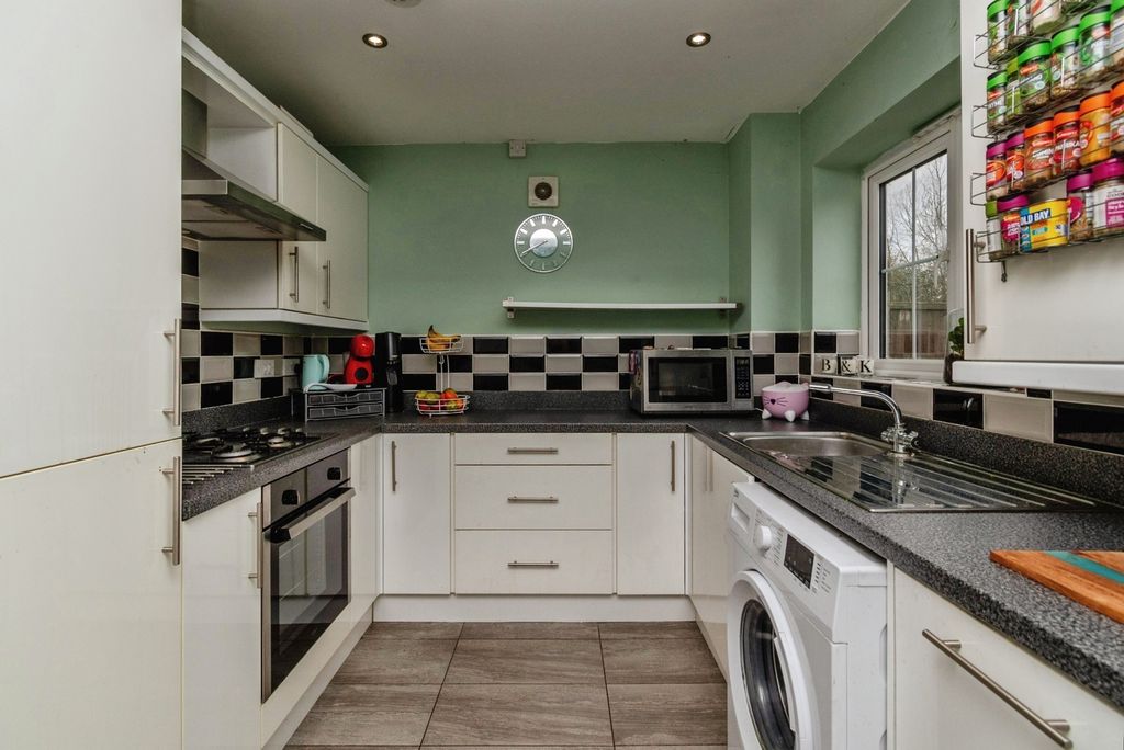 Property photo 3 of 20 Pbox-Img.Jpg