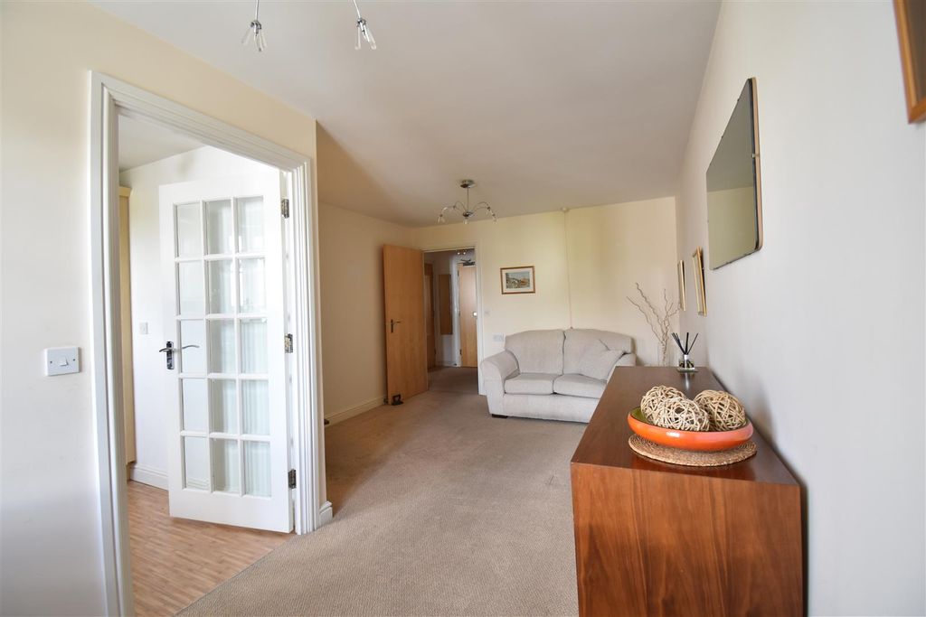Additional image 4 of 1 bed flat for saleMaple Grange, Henleaze Road, Bristol BS9