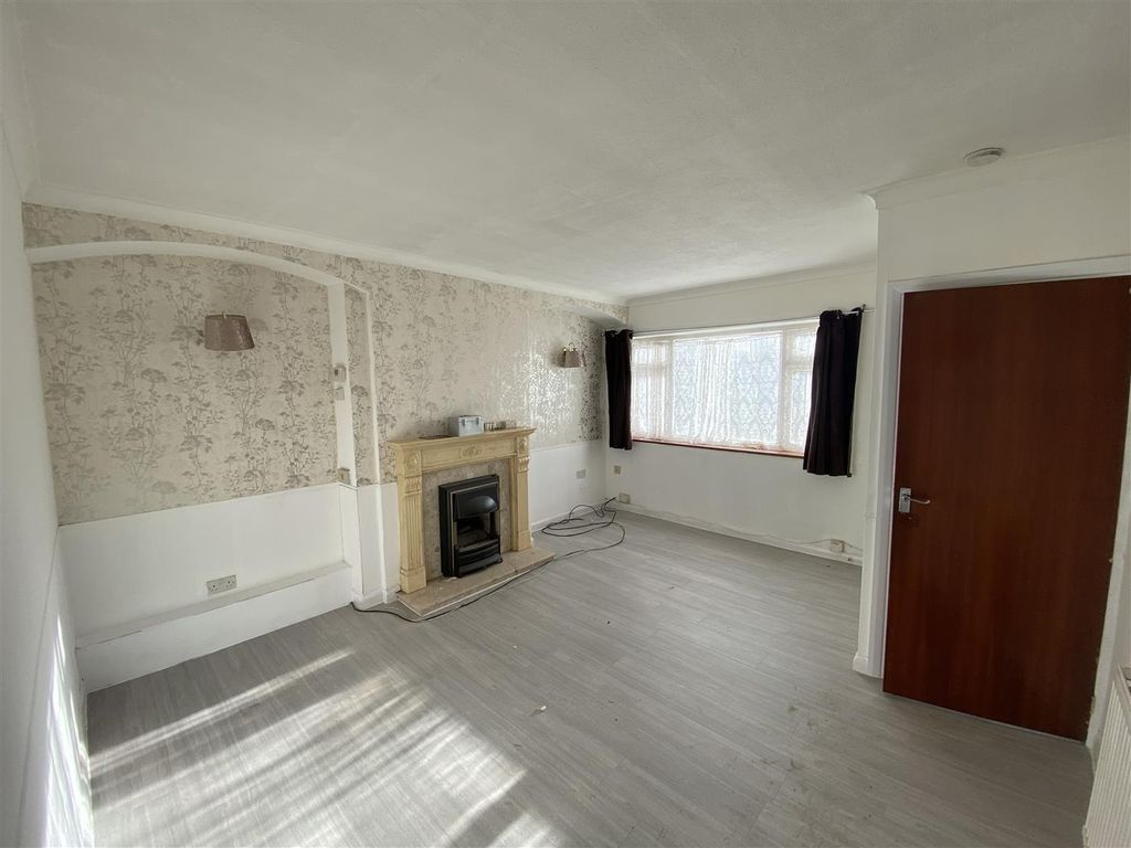 Property photo 2 of 9 Image00016.Jpeg