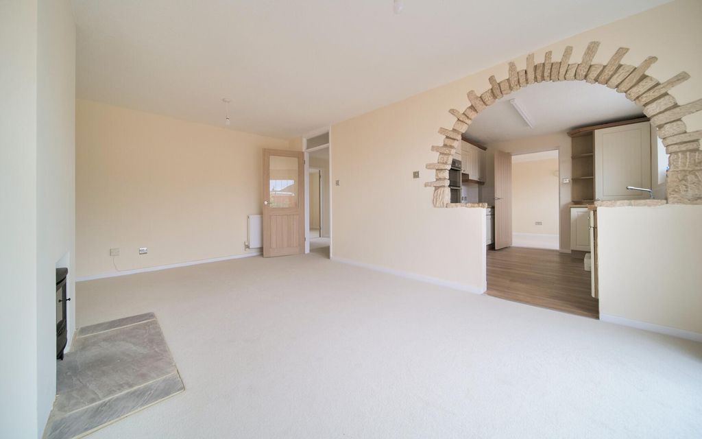 Property photo 3 of 16 Living Room