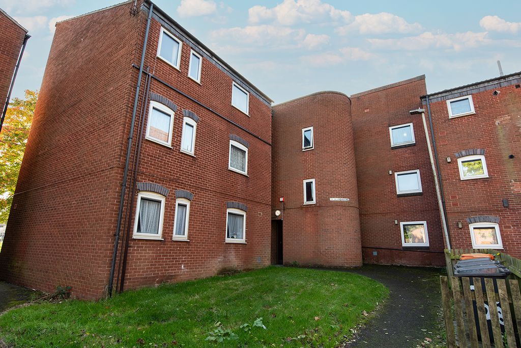 Property photo 1 of 11