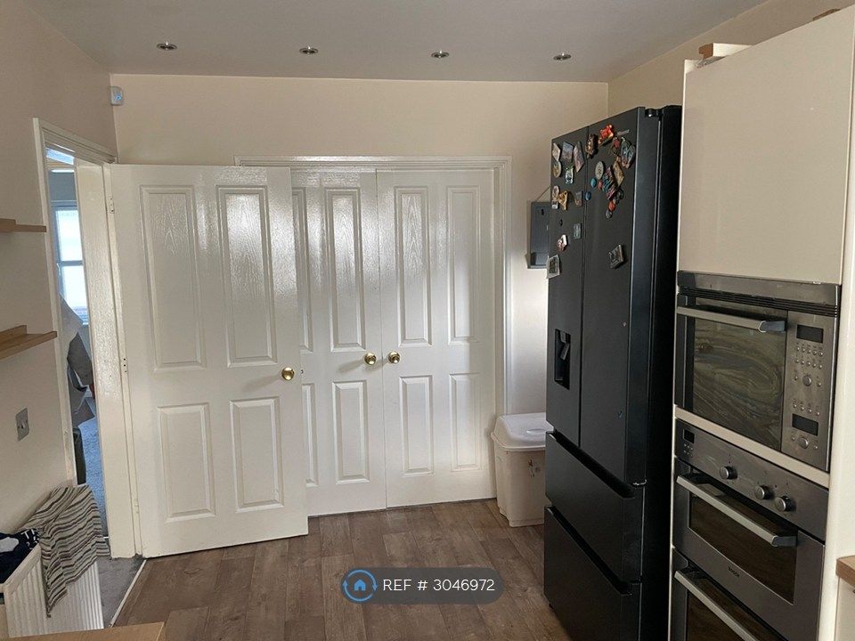 Property photo 1 of 26
