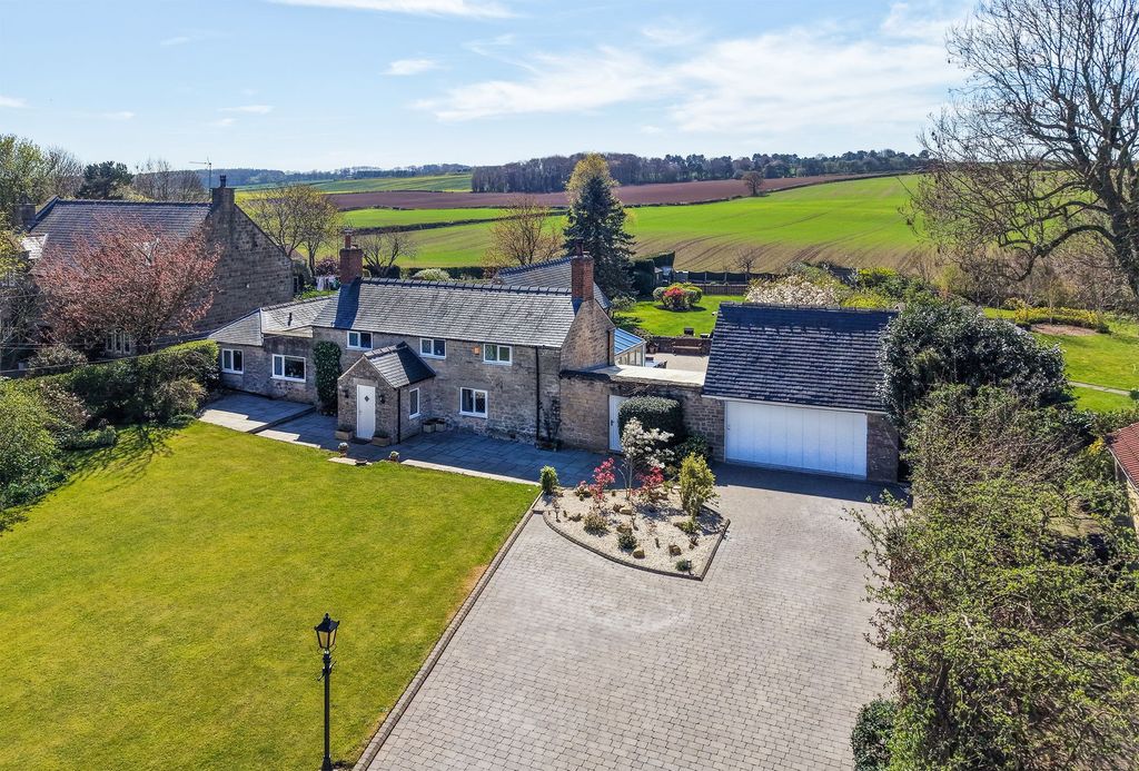 Property photo 1 of 37