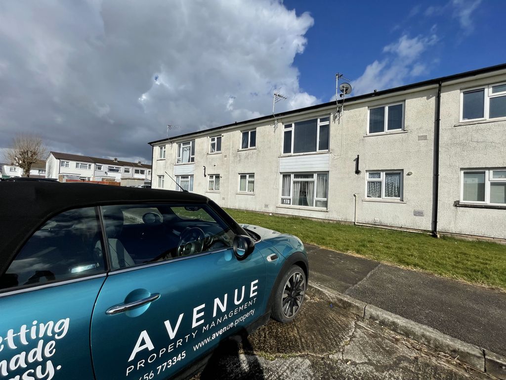 Property photo 1 of 8 Exterior Bridgend Cf31