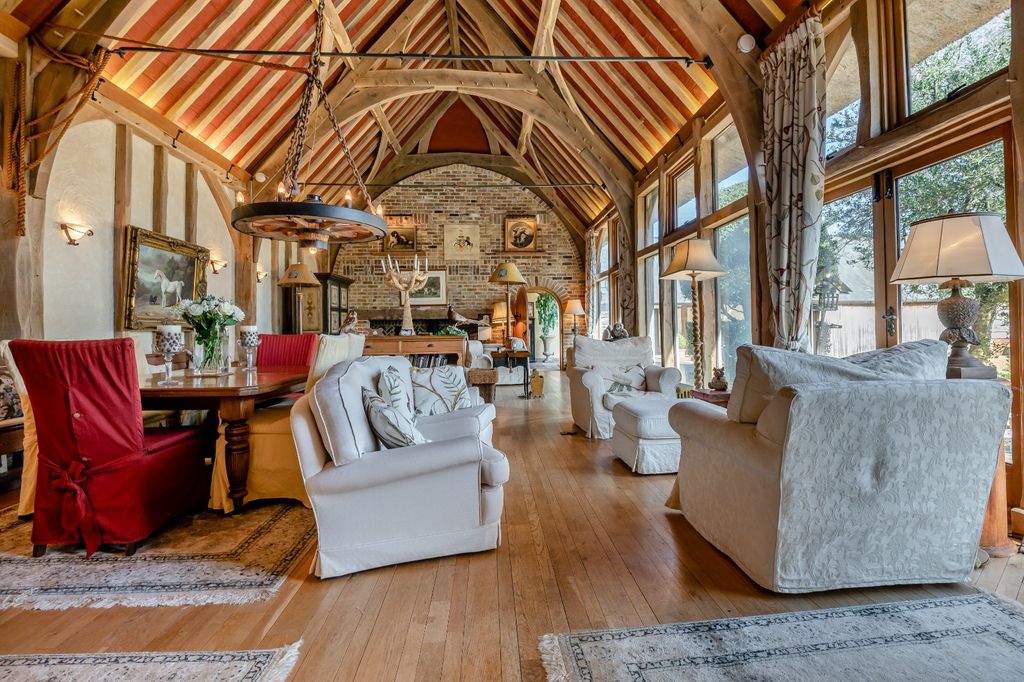 Property photo 2 of 20 Drawing Room