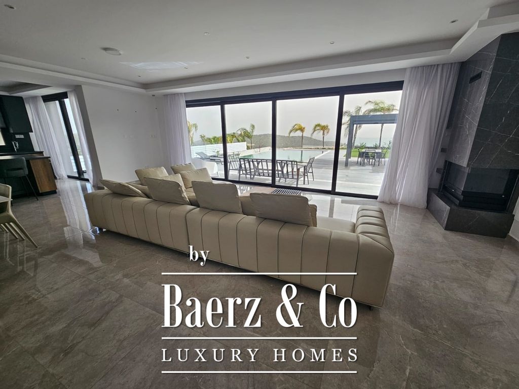 Property photo 3 of 27