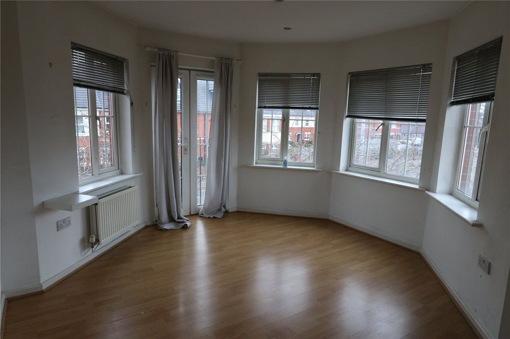 Property photo 3 of 7 Picture No. 02