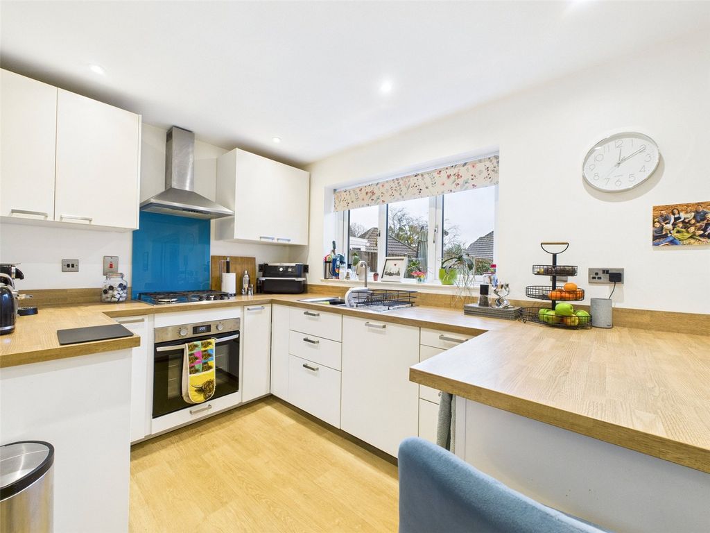 Property photo 2 of 22 Picture No. 12