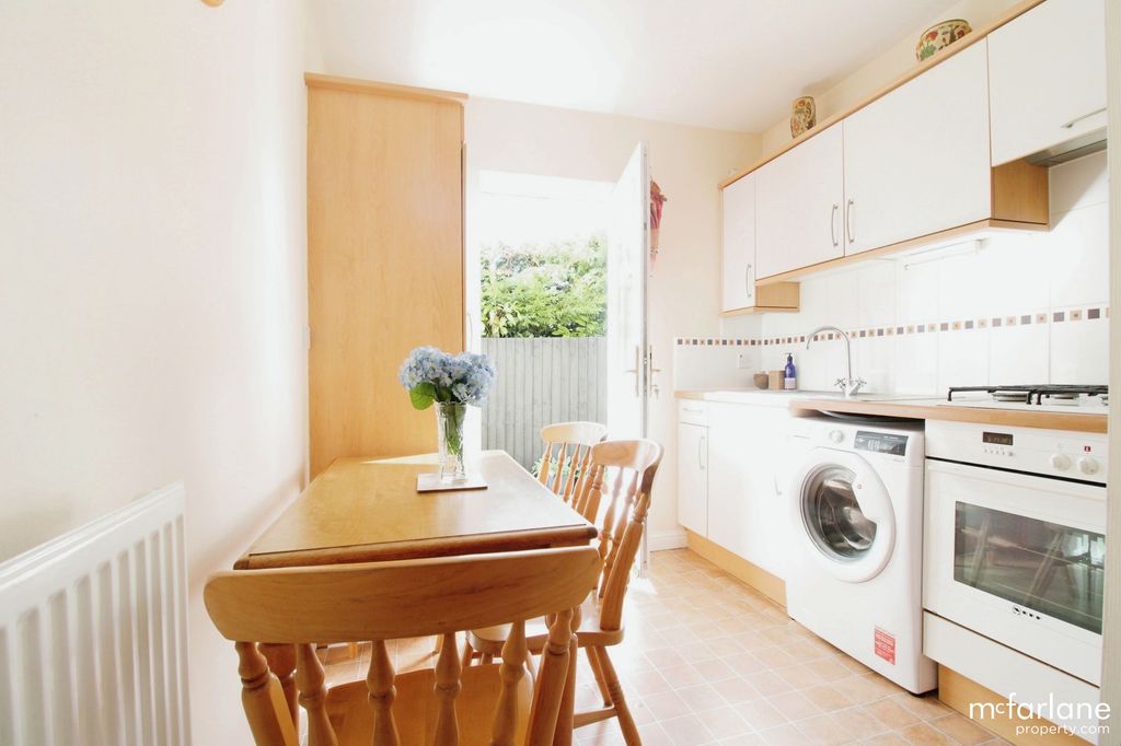 Property photo 2 of 16 Kitchen Breakfast Room