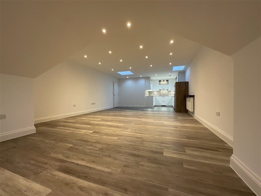 Property photo 1 of 11 Lounge/Kitchen/Diner