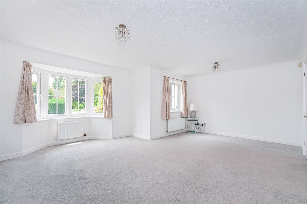 Property photo 2 of 24 3 The Briars11.Jpg
