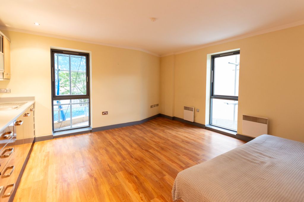 Property photo 2 of 5