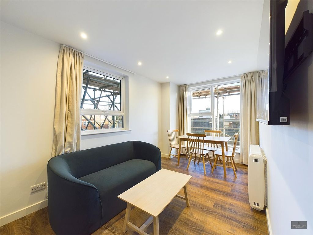 Property photo 1 of 7 Cam02887G0-Pr0346-Still004.Jpg