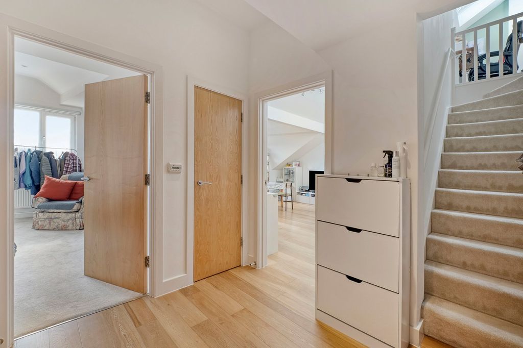 Property photo 2 of 12 Picture No. 04