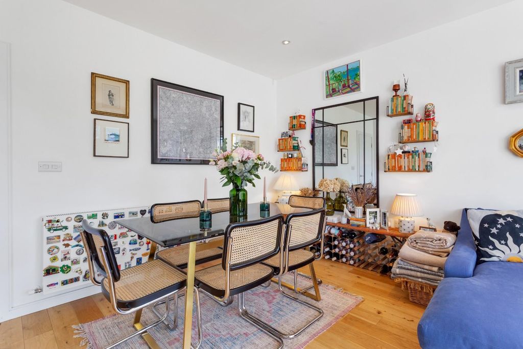 Property photo 3 of 13 Dining Area