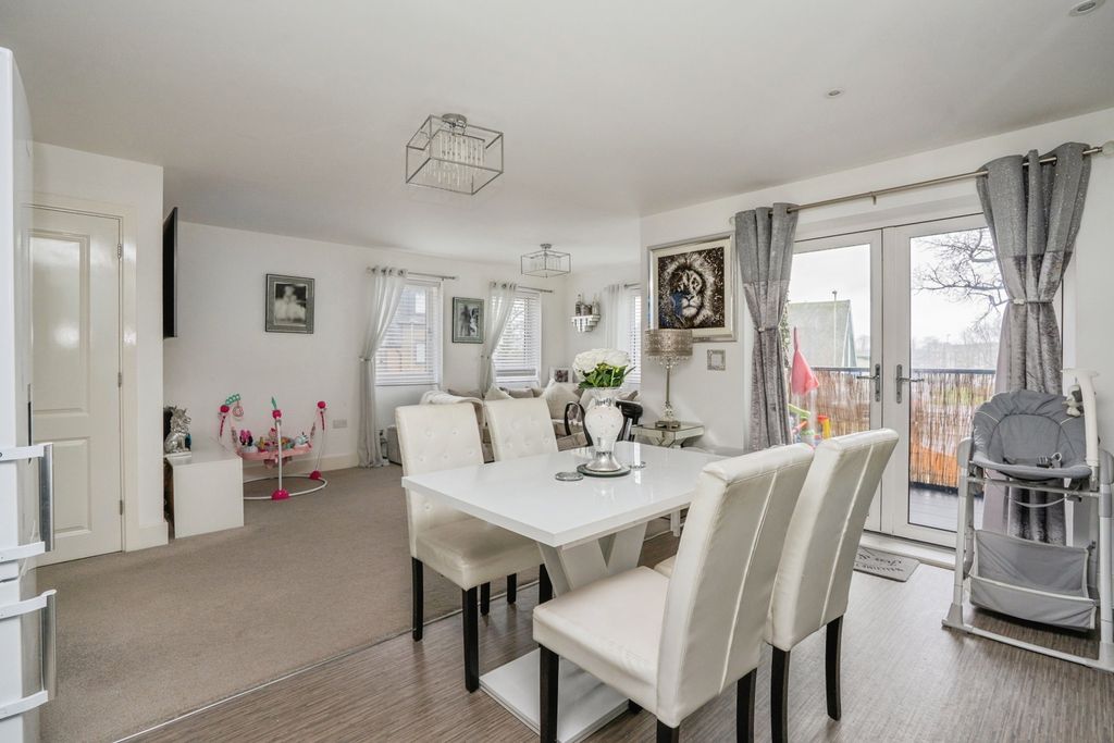 Property photo 3 of 16 Pbox-Img.Jpg