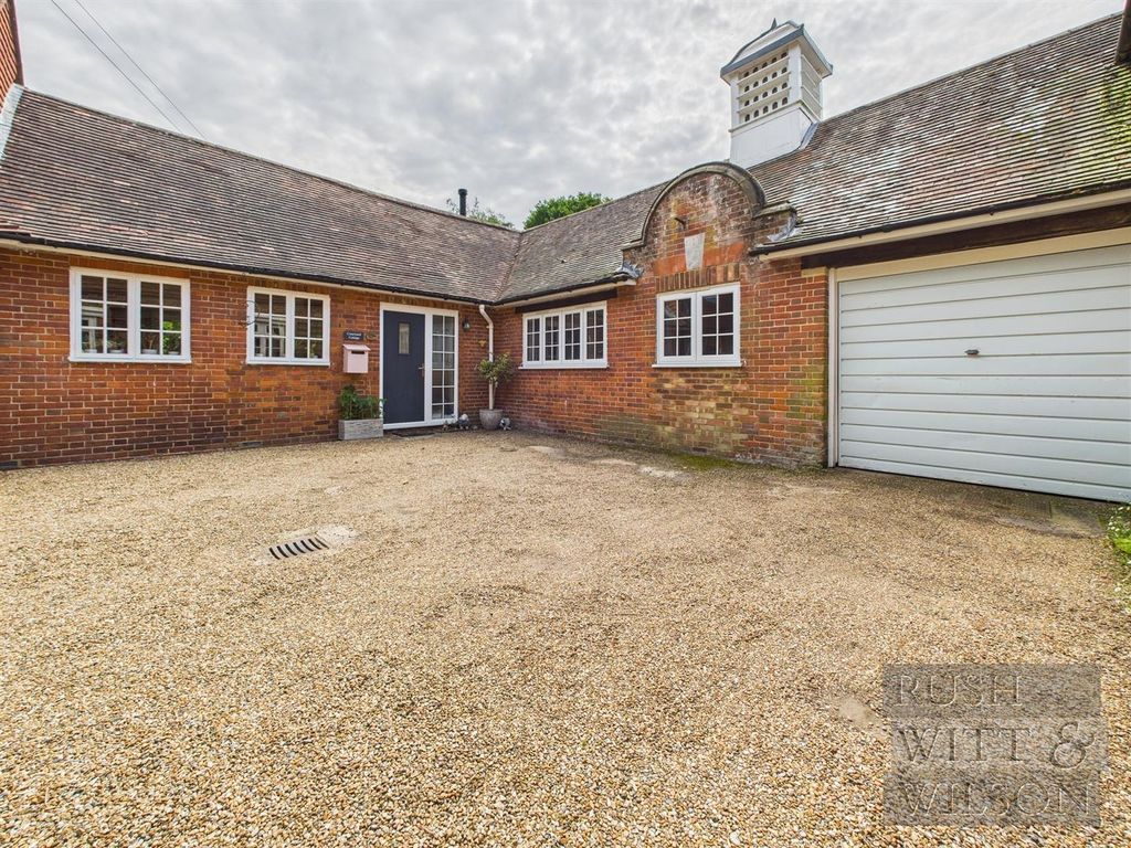 Property photo 2 of 35