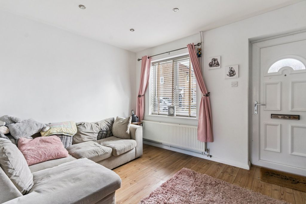 Alder Close Eaton Ford St Neots PE19 2 Bed Terraced House For Sale alder-close-eaton-ford-st-neots-pe19-2-bed-terraced-house-for-sale