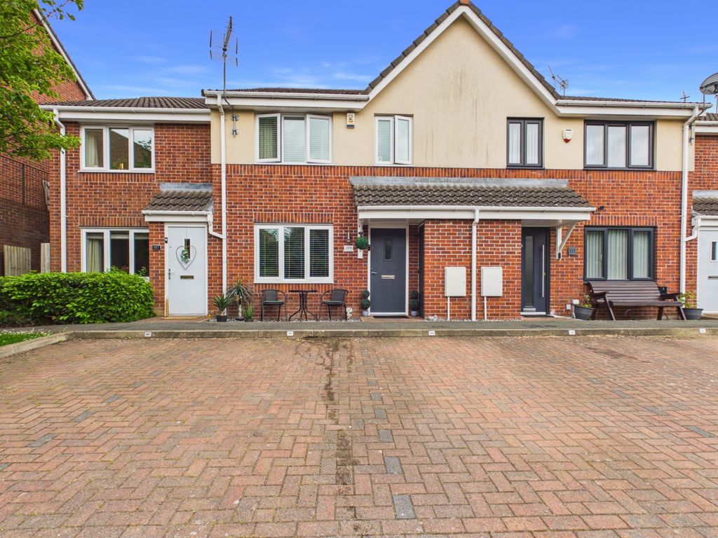 Property photo 1 of 13 Cam03729G0-Pr0328-Still001