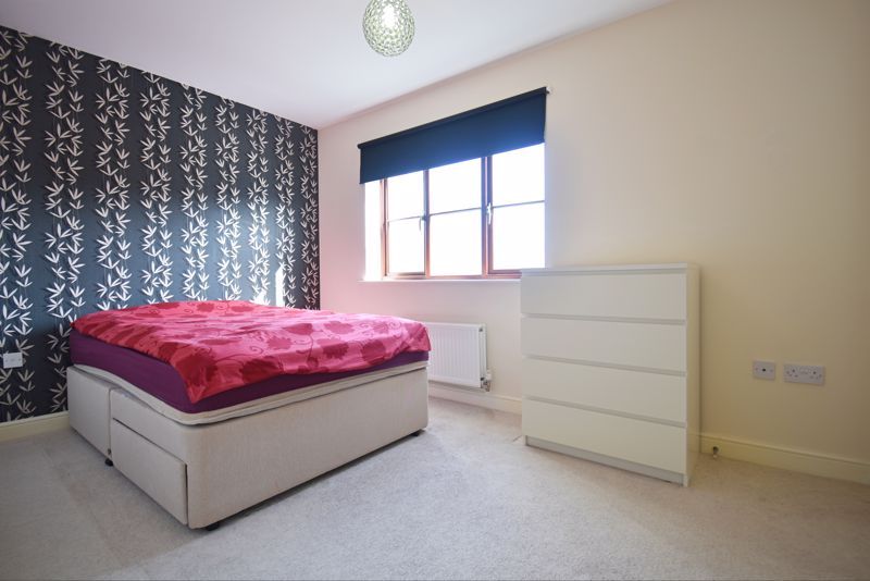 Property photo 2 of 8 Photo 1