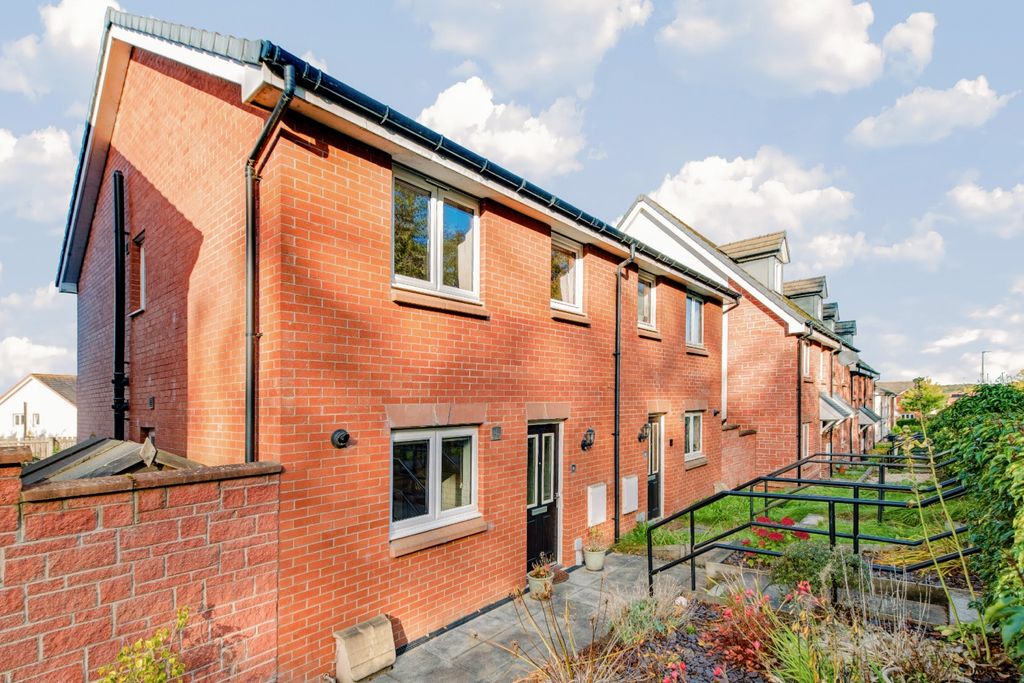 Property photo 1 of 28 5593620