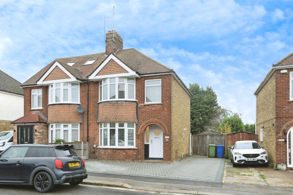 Property photo 1 of 16