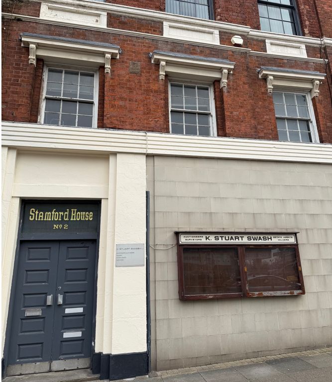 Property photo 1 of 3