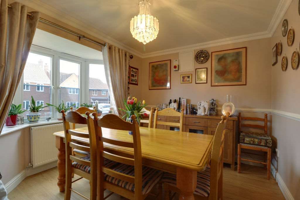 Property photo 3 of 14 Dining Room