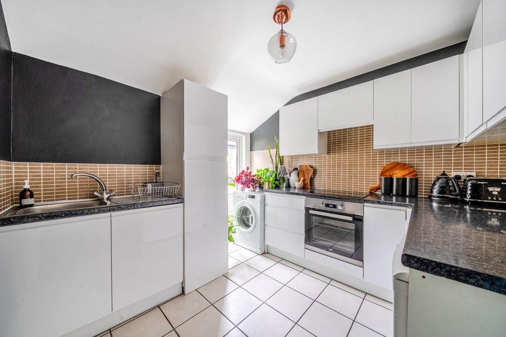 Property photo 3 of 7 Picture No. 26