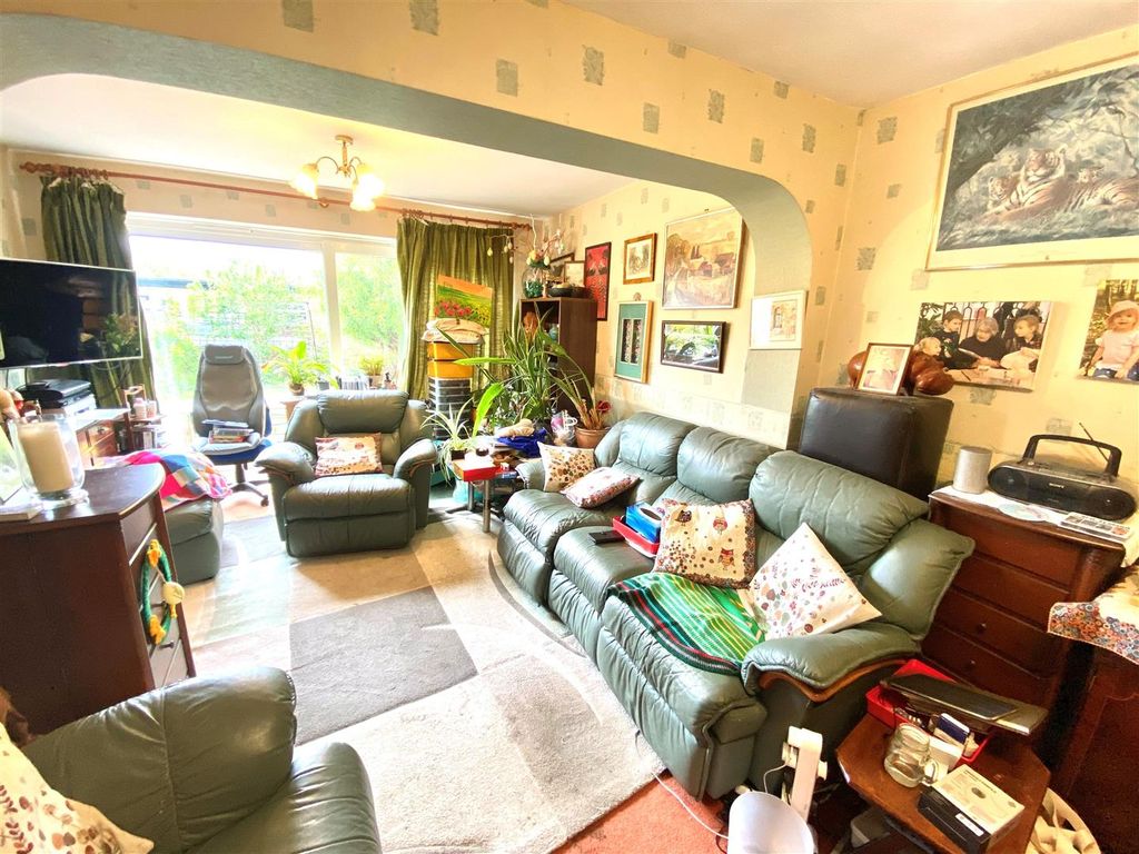 Property photo 3 of 13 L 51.Jpg